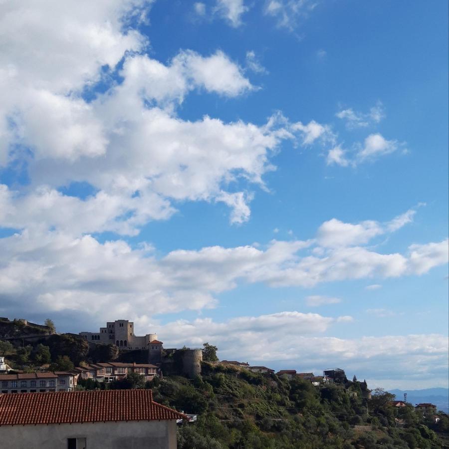 Kruja Hostel 部屋 写真