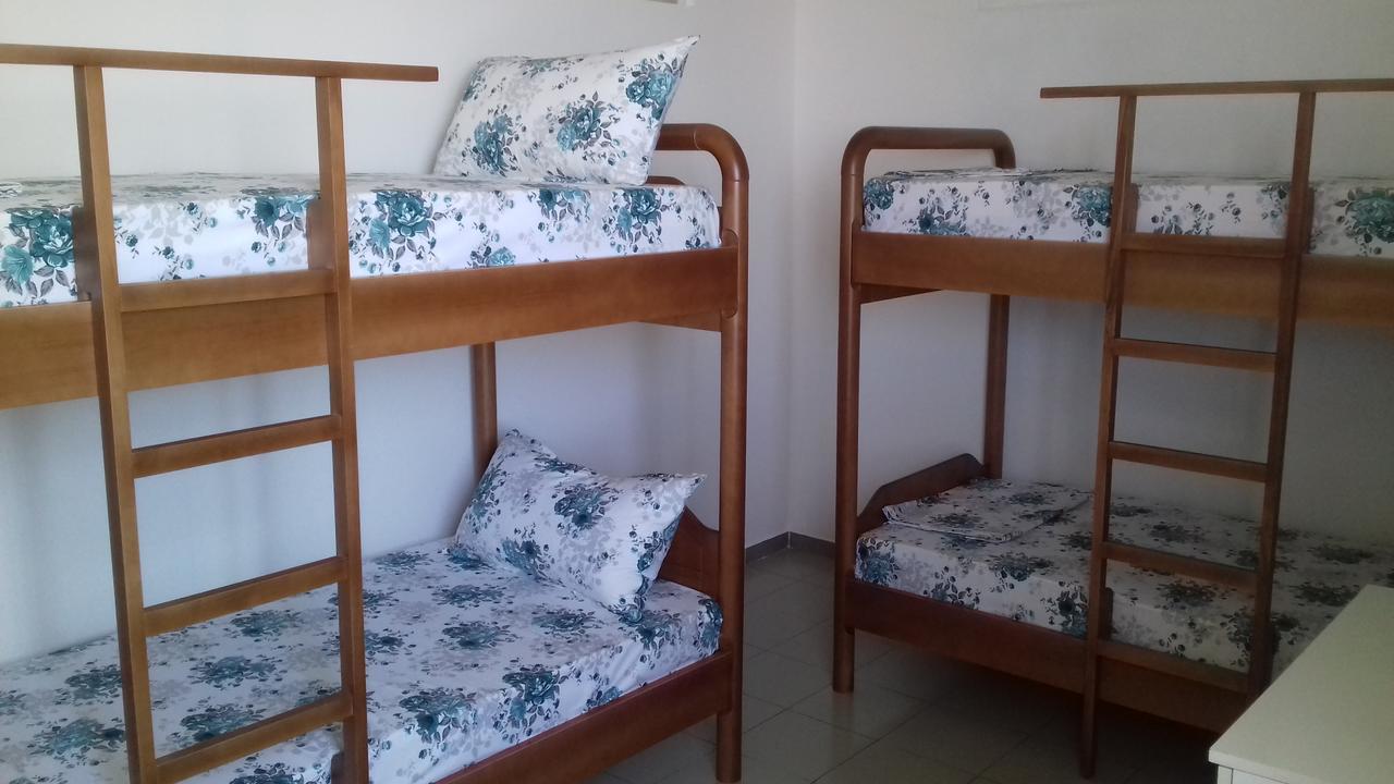 Kruja Hostel エクステリア 写真