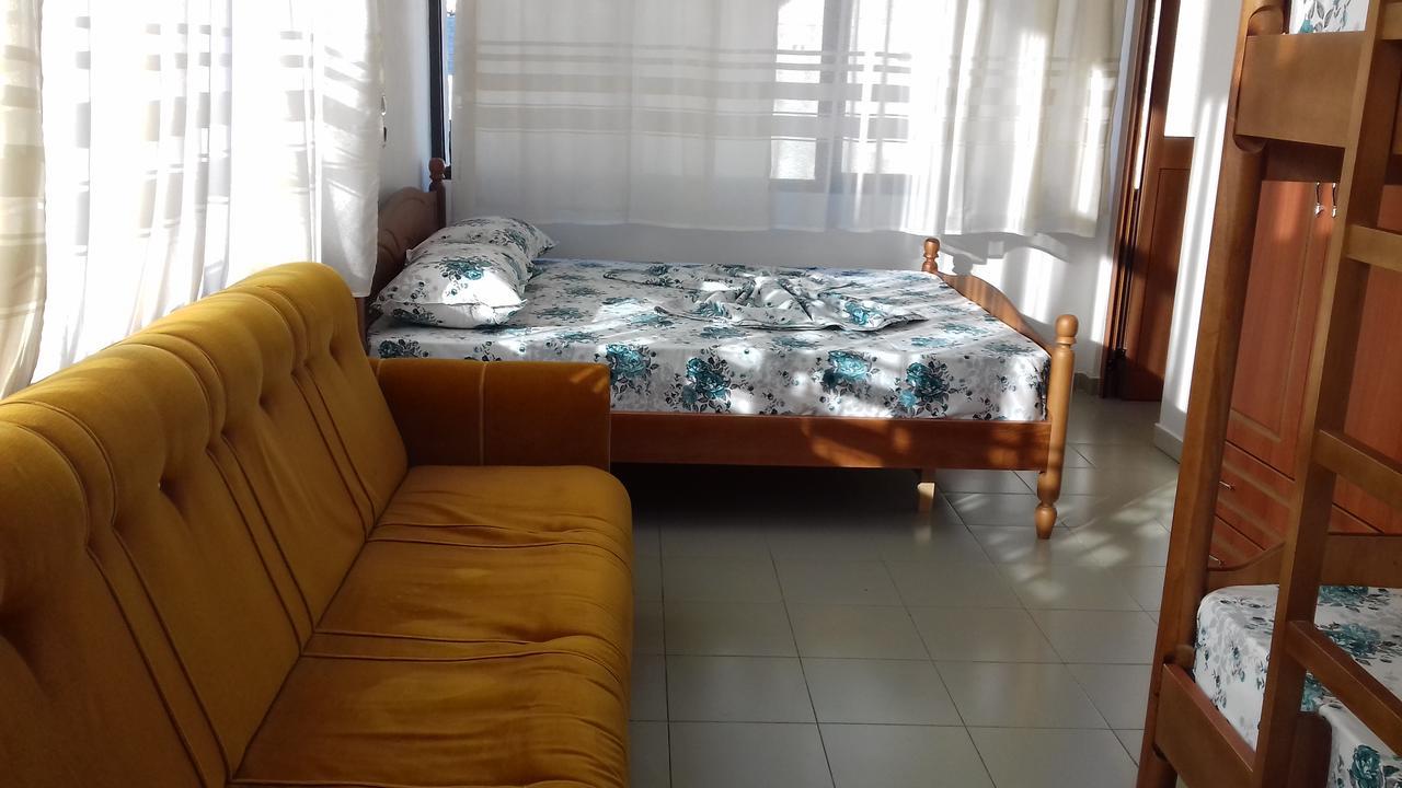 Kruja Hostel エクステリア 写真