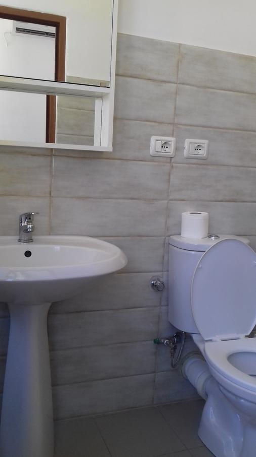 Kruja Hostel エクステリア 写真
