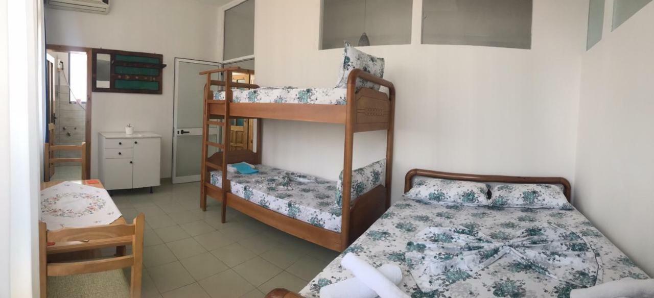Kruja Hostel エクステリア 写真